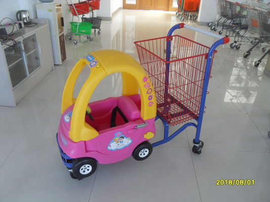 赤い粉はおもちゃ車によって子供の買物車のtravelatorの足車に塗りました
